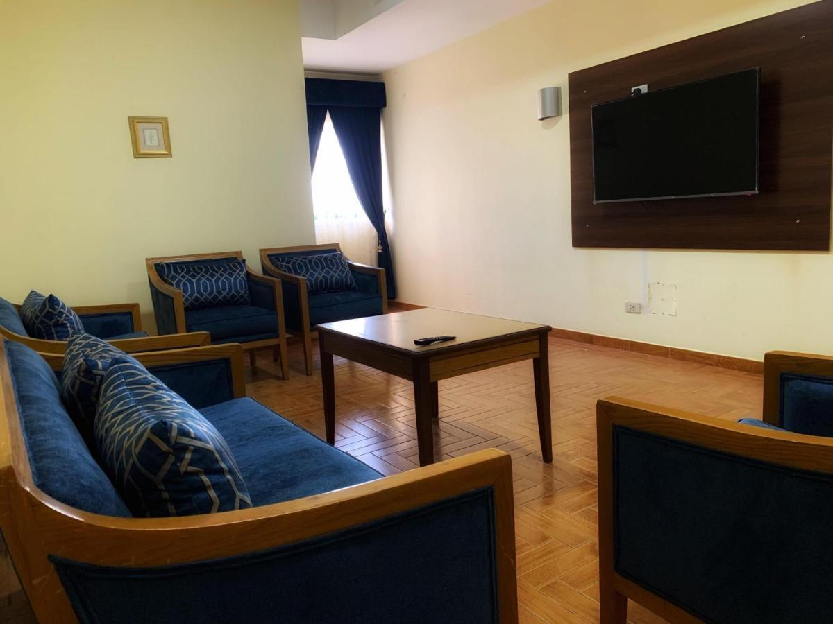 Mansour Plaza Hotel Apartments ดัมมัม ภายนอก รูปภาพ