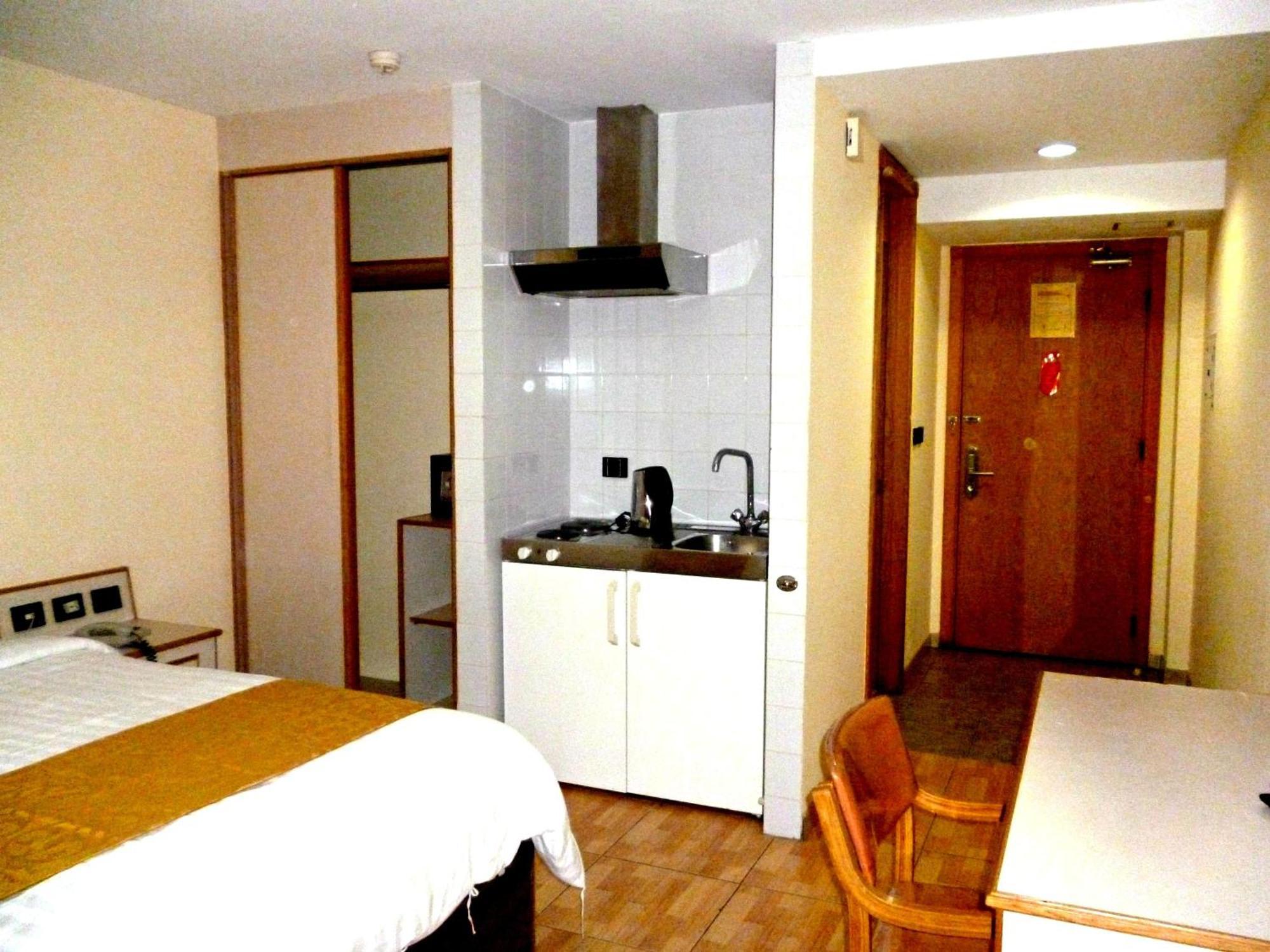 Mansour Plaza Hotel Apartments ดัมมัม ห้อง รูปภาพ