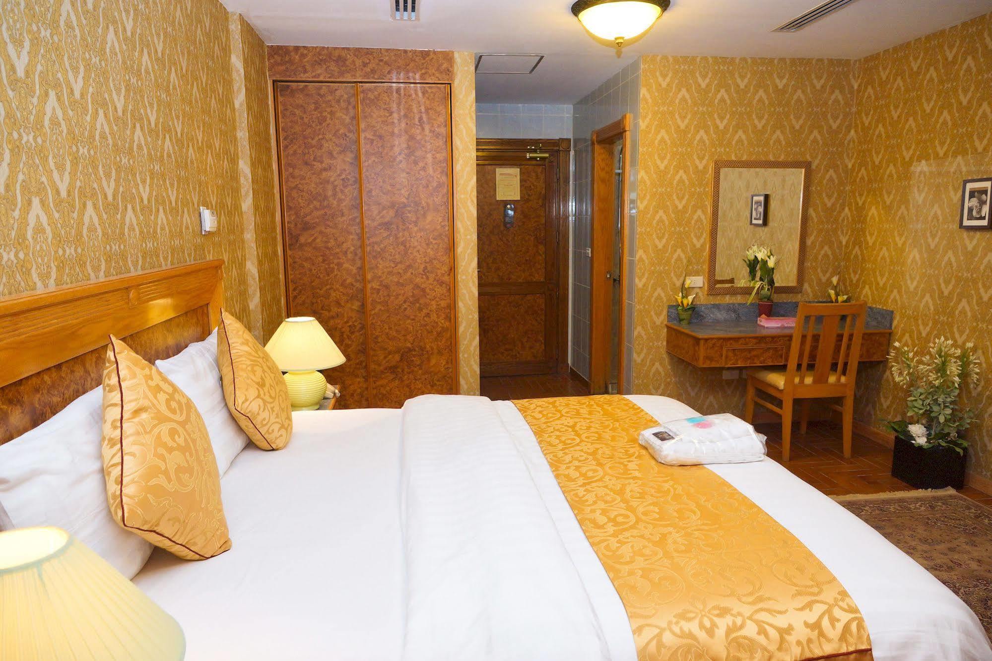 Mansour Plaza Hotel Apartments ดัมมัม ภายนอก รูปภาพ